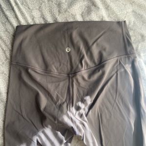 Lululemon leggings 🍋